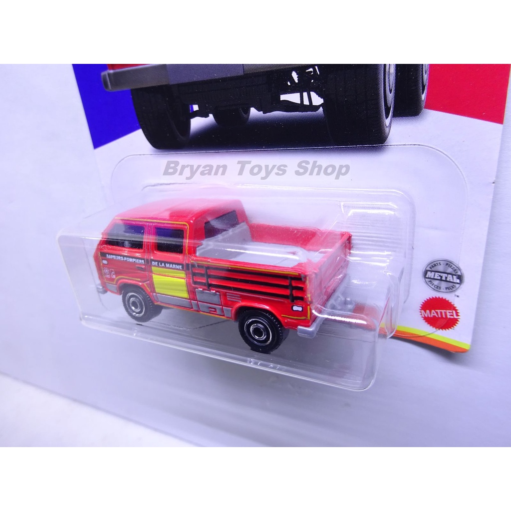 Matchbox France 90 Volkswagen Transporter Crew Cab Merah