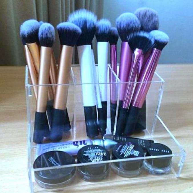 tempat brush make up Akrilik
