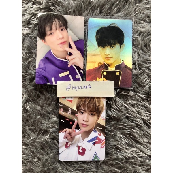 [BOOKED] Jeno Keycard SG22 Yuta Mark Benefit Aladin Hologram Season Greeting 2022 Holo Aladdin Yuta 