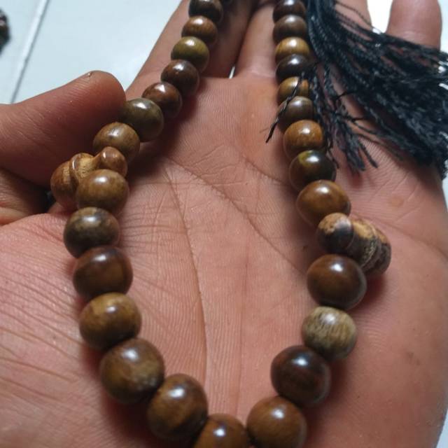 Tasbih kayu gaharu asli kalimantan