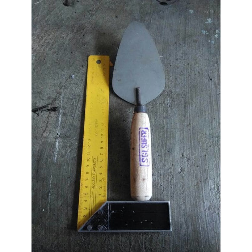 Sendok Semen Gagang Kayu Murah