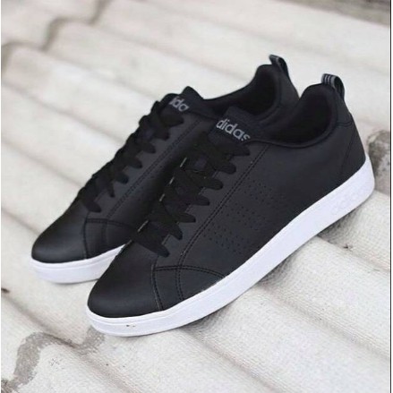 Sepatu Sneakers Wanita Adidas Hitam Replika