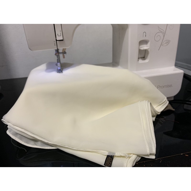 pasmina warna putih tulang /broken white/pashmina putih