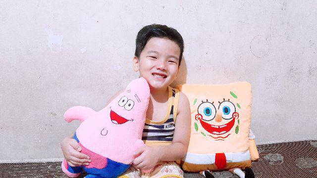 Sepasang boneka spongebob dan Patrick