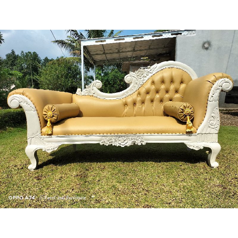 Sofa Ruang Tamu Clasik | Kursi Sofa Lois Angsa