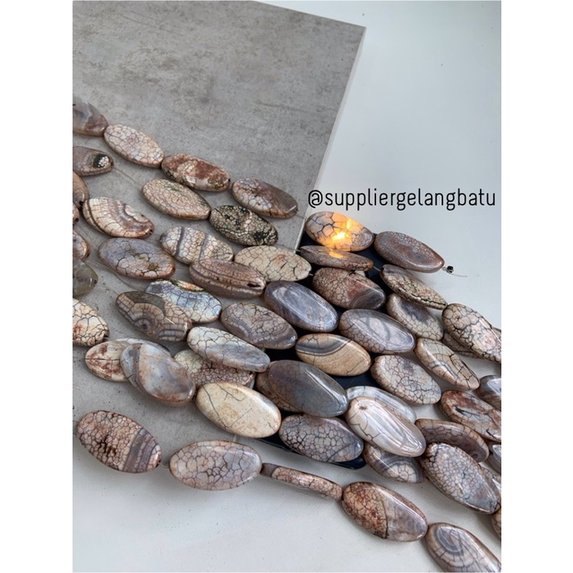 batu alam Penden simba oval jasper putih coklat 2 x 4 cm brown white