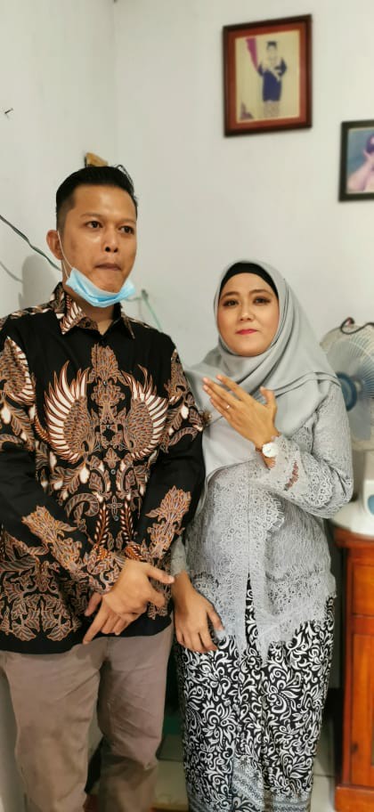 Stelan Kebaya Brukat Super Jumbo Fitrah Kombi Rok Lilit Batik Super Jumbo