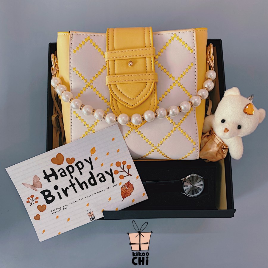 

Kikoochi Lunaa- Hadiah Kado Ulang Tahun Tas Wanita Istri Pacar Hampers