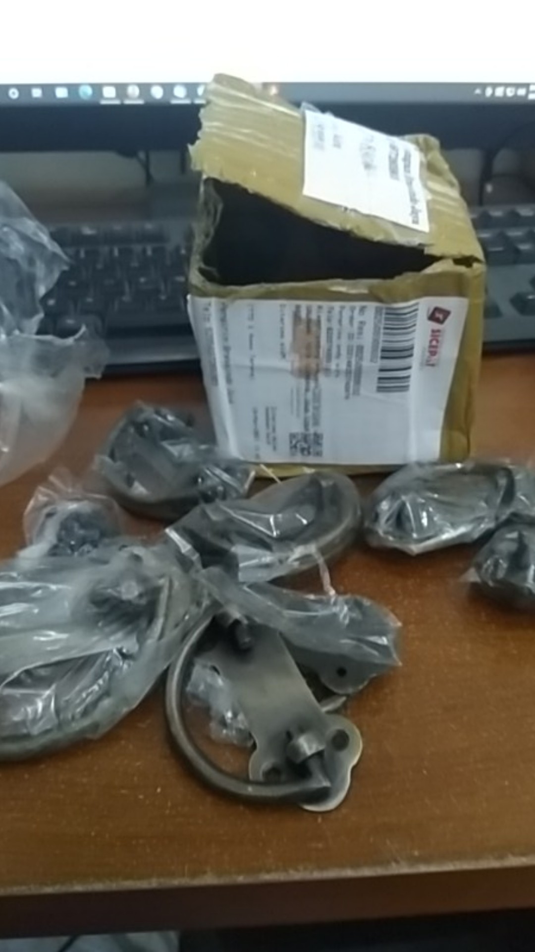 Tarikan Laci Model Tulang Kecil / Tarikan Laci Antik