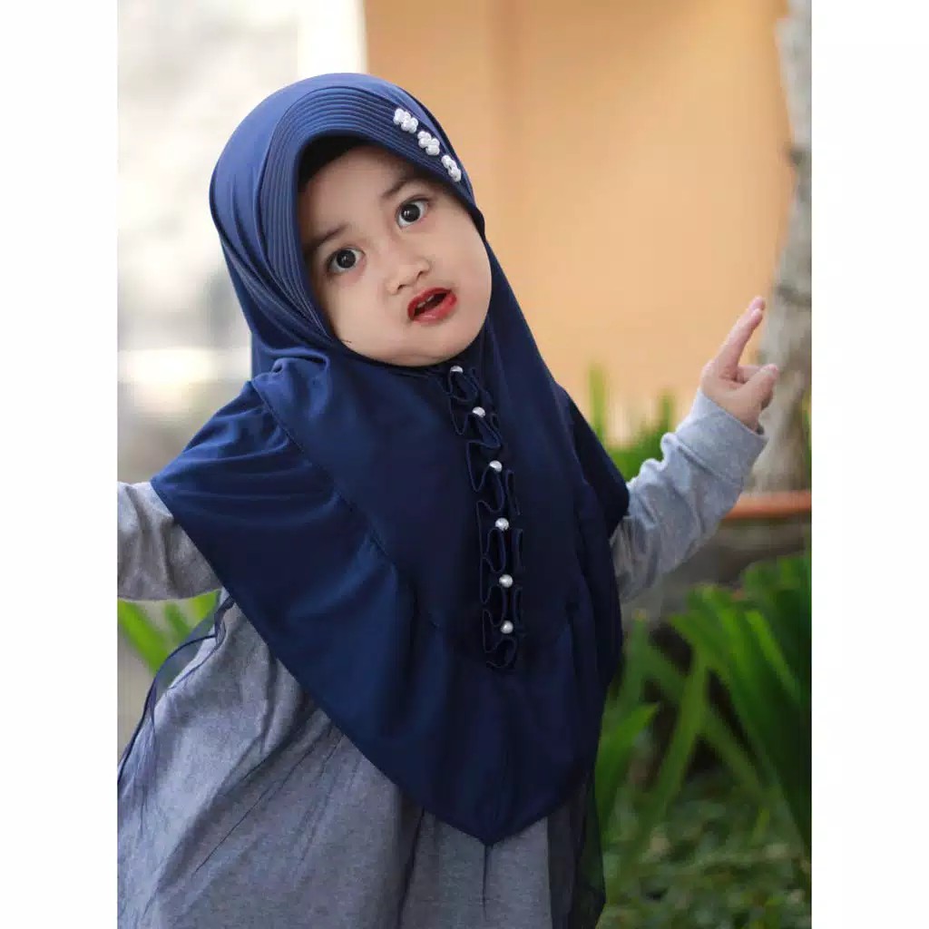 Jilbab Anak Kriwil Depan Variasi Dasi Mutiara Usia 3-6 Tahun Bahan Jersey Terbaru Termurah / Alody's