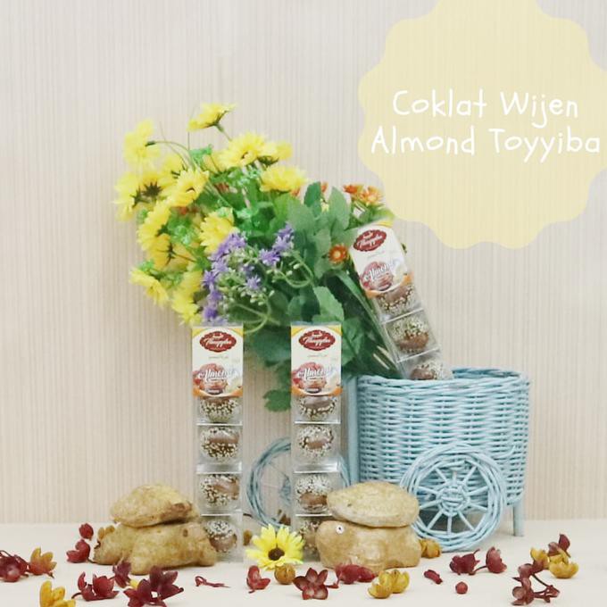 Promo Murah Toyyiba Kurma Lapis Wijen Dan Almond Isi 5 Kue Oleh Oleh Haji Umroh
