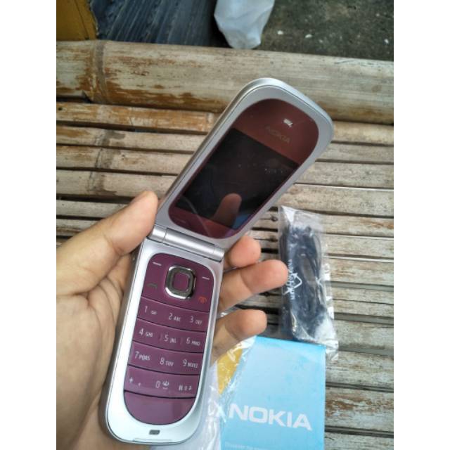 Nokia 7020 flip new sm flip semerek dgn 2720