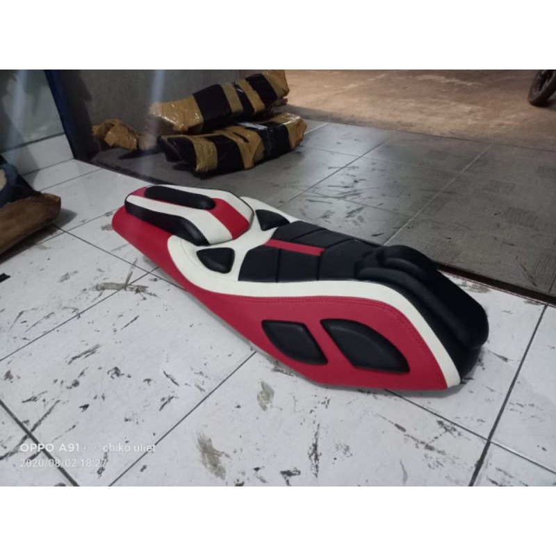 COVER KULIT JOK MOTOR VARIO ADV PCX NMAX BEAT LEXI AEROX CUSTOM RETRO PREDATOR MBTECH