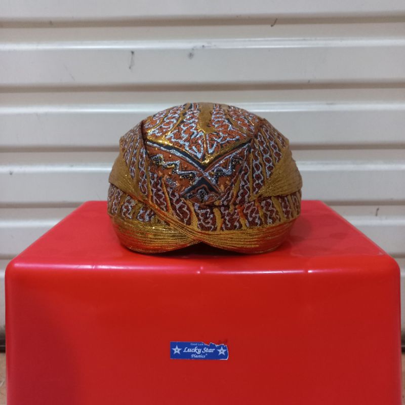 blangkon manten/ blangkon prodo emas