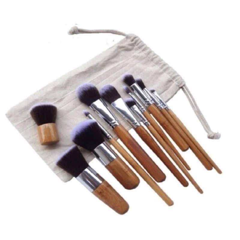 Kuas Makeup Brush Wood set 12 dengan Pouch