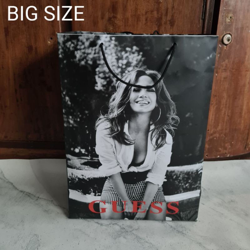 READY STOCK Paper bag BISA BELI TANPA TAS guess kecil dan besar (pilih salah 1) edisi model JLO