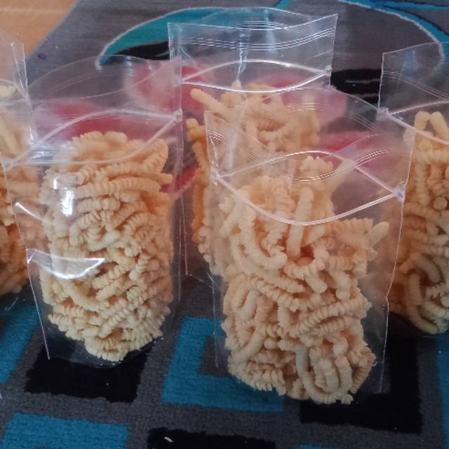 

Kue akar pinang