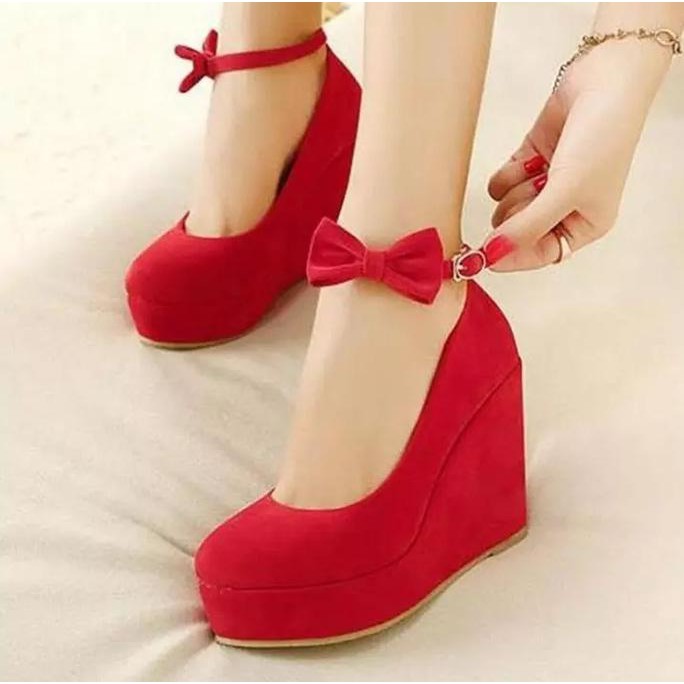 SSEPATU WEDGES GELANG PITA TB-1072 MERAH