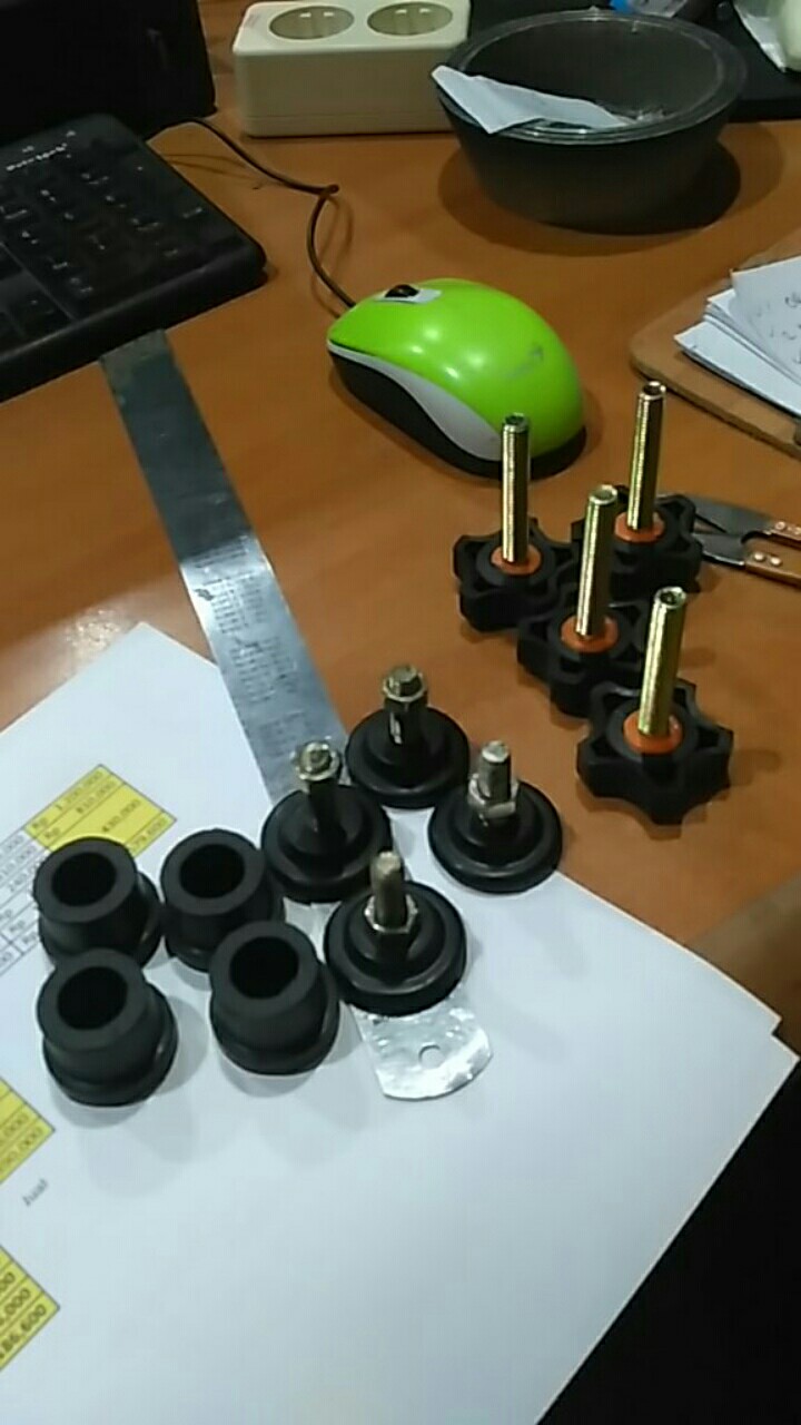 Kaki Stabil  Alas Kaki Kursi Sofa Meja M8 Dan Mur - 4pcs