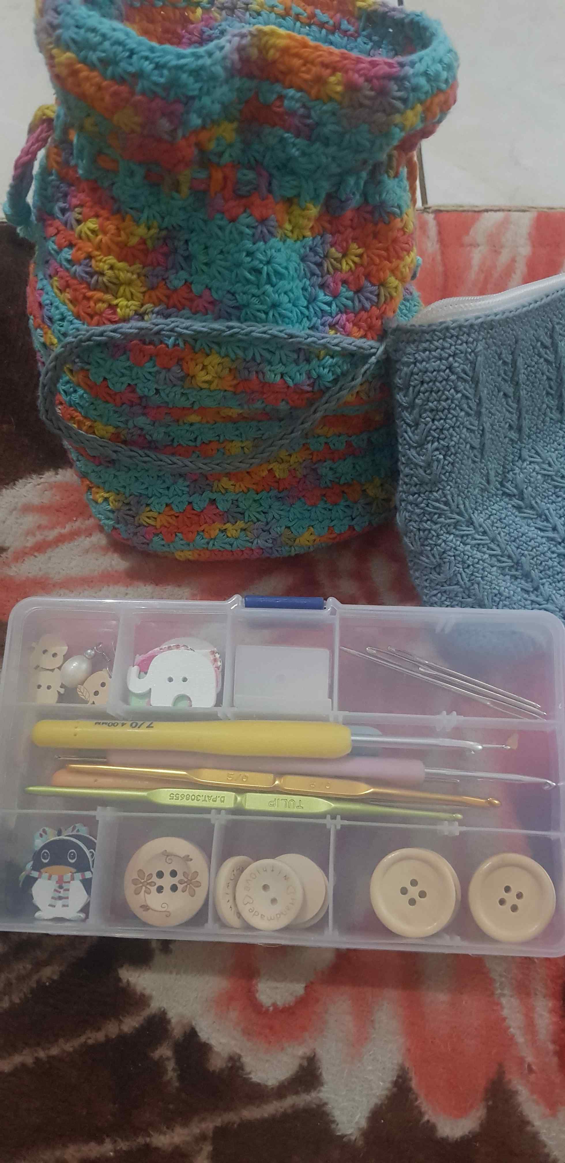 Kotak Plastik 15 Sekat Organizer Perhiasan / Anting/ Manik- Manik