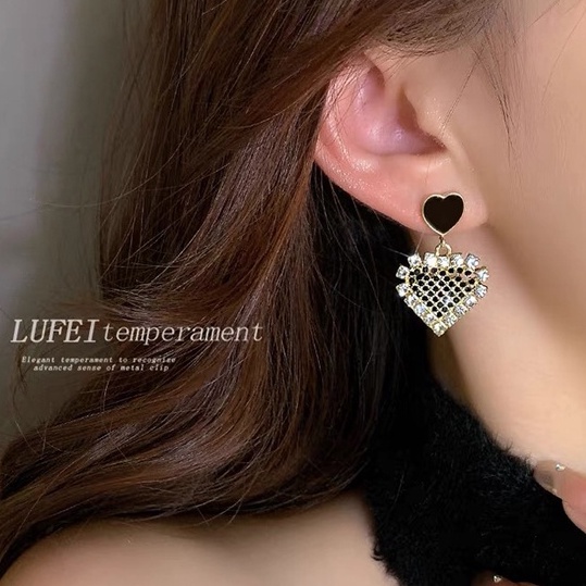 Anting Stud Hias Mutiara Berlian Imitasi Warna Hitam Gaya Retro Korea Untuk Musim Gugur Dan Dingin