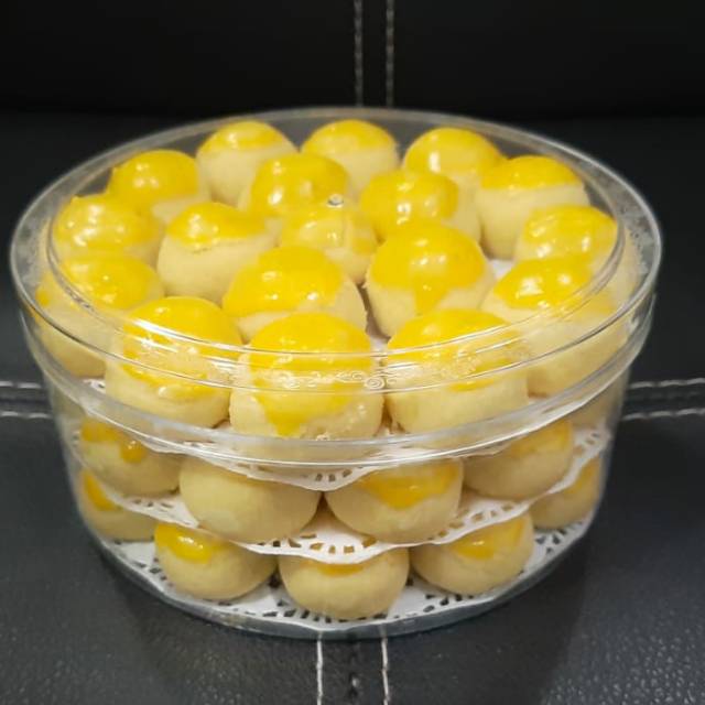 

Nastar Special 500gram Premium Lumer di mulut.