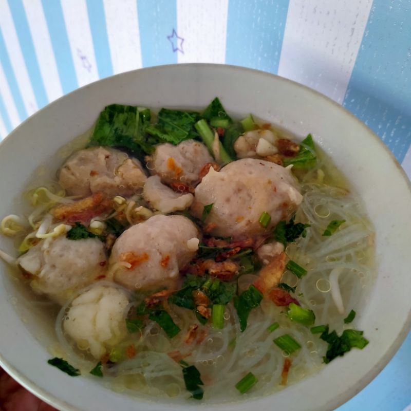 

Bakso Pengkolan Kuah Urat Polos