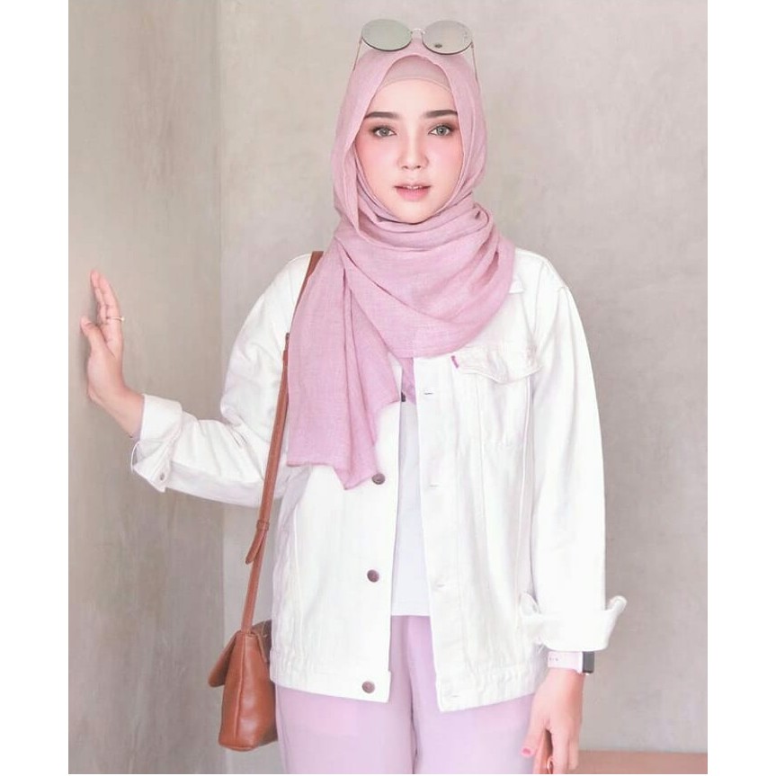 Jaket Jeans Oversize Putih/Jaket Jeans Oversize Wanita White/Jaket Jeans Jumbo/Jaket Denim Levis
