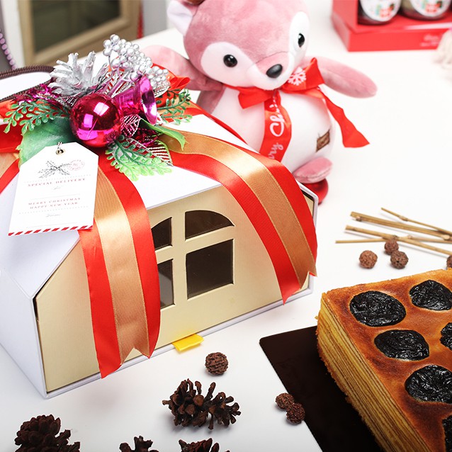 

Christmas Cake / Kue Lapis Legit / Lapis Surabaya Natal ukuran 20 x 20 cm