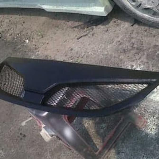 Grill Honda FREED 2013/14