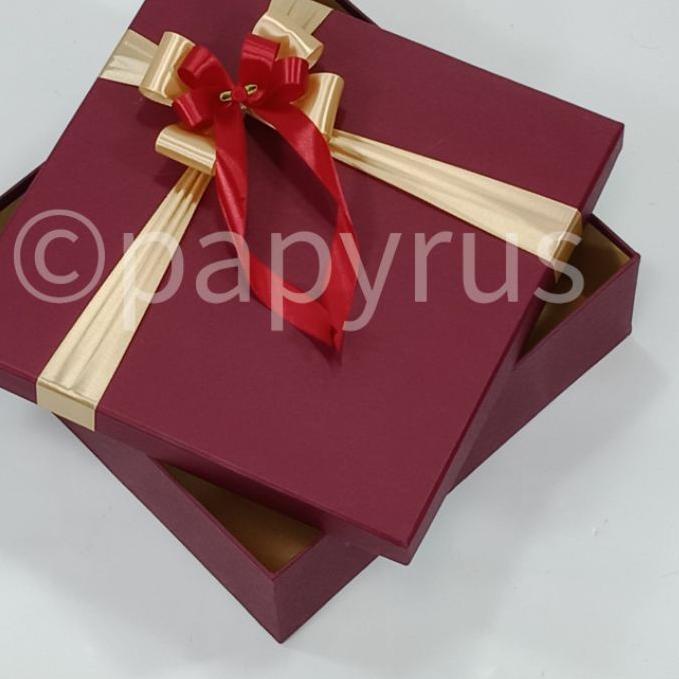 

Terbaik! PAPYRUS 30X30 Tinggi 10cm Kotak Kado Gift Box Hadiah