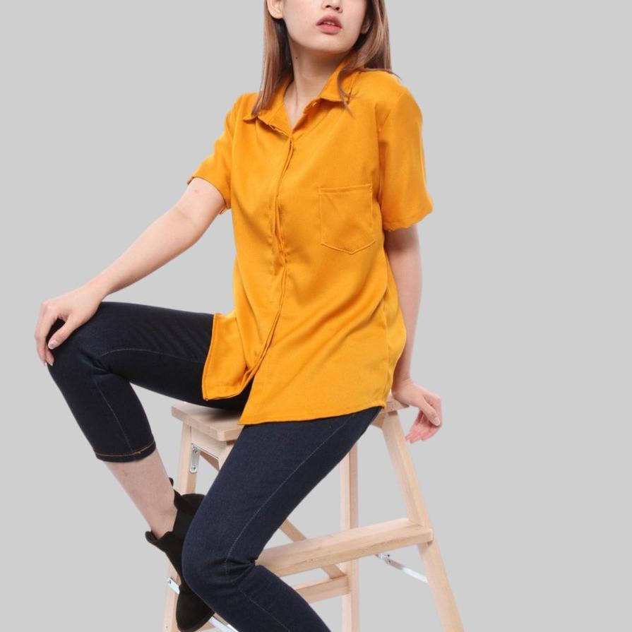Kemeja Oversize Wanita Lengan Pendek Warna Putih Polos Baju Kerja Terbaru Style Cewek Kekinian