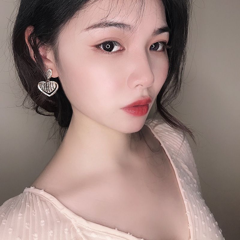 Full Diamond Hollow Peach Heart Earrings 2021 New Korean Temperament Earrings Female Sexy Girl Jewelry