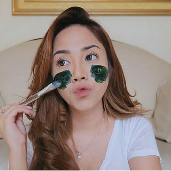 Beauty Jaya - [GRATIS KUAS MASKER] Masker Wajah Glowing Spirulina By Yurizumi Masker Glowing Wajah Cepat