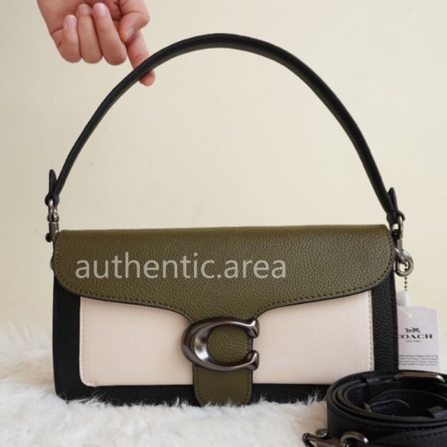 Coach Tabby 26 in Signature