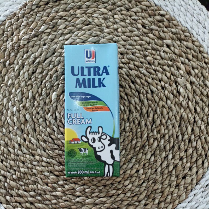 

Susu ultra milk full credm putih 200 ml