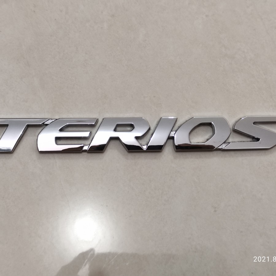 emblem tulisan TERIOS untuk new terios 2018-2019-2020