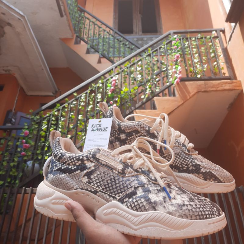 Adidas supercourt RX - Snake Skin.
