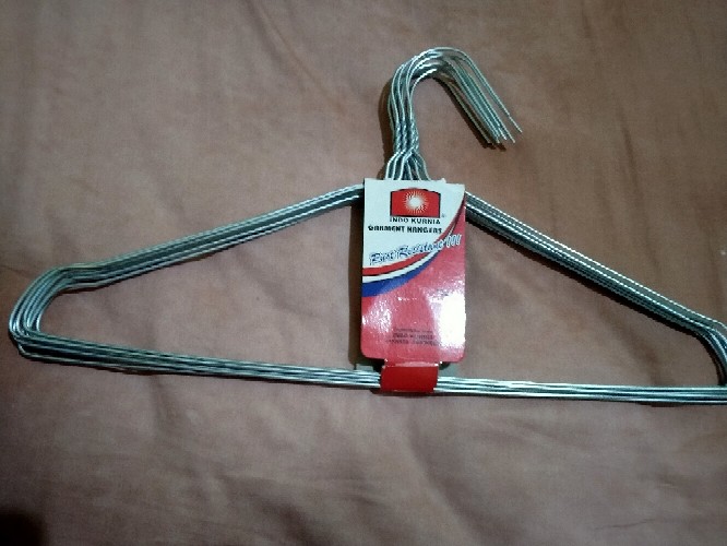 Gantungan Baju Kawat