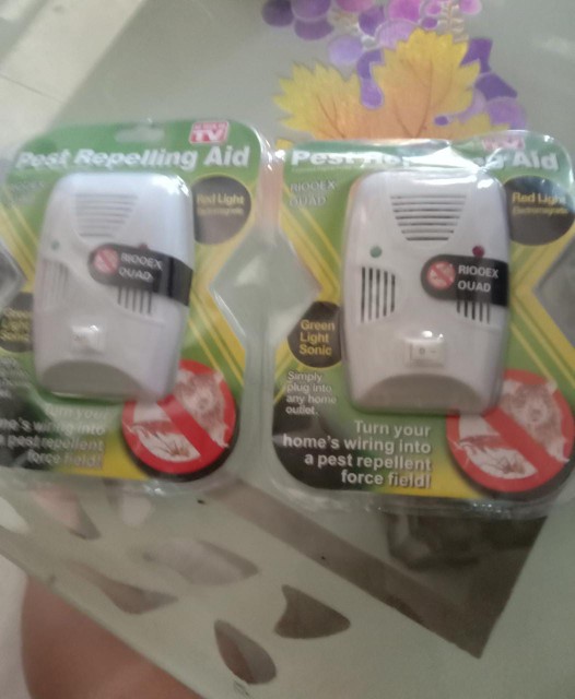 Riddex Quad Pest Repelling Aid Pengusir Tikus Kecoa Dan Serangga/pengusir Serangga Ampuh Praktis