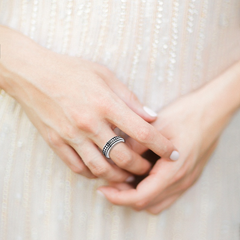 Fancyqube Cincin Spinner Figet Bahan Stainless Steel Anti Stress Untuk Pria Dan Wanita
