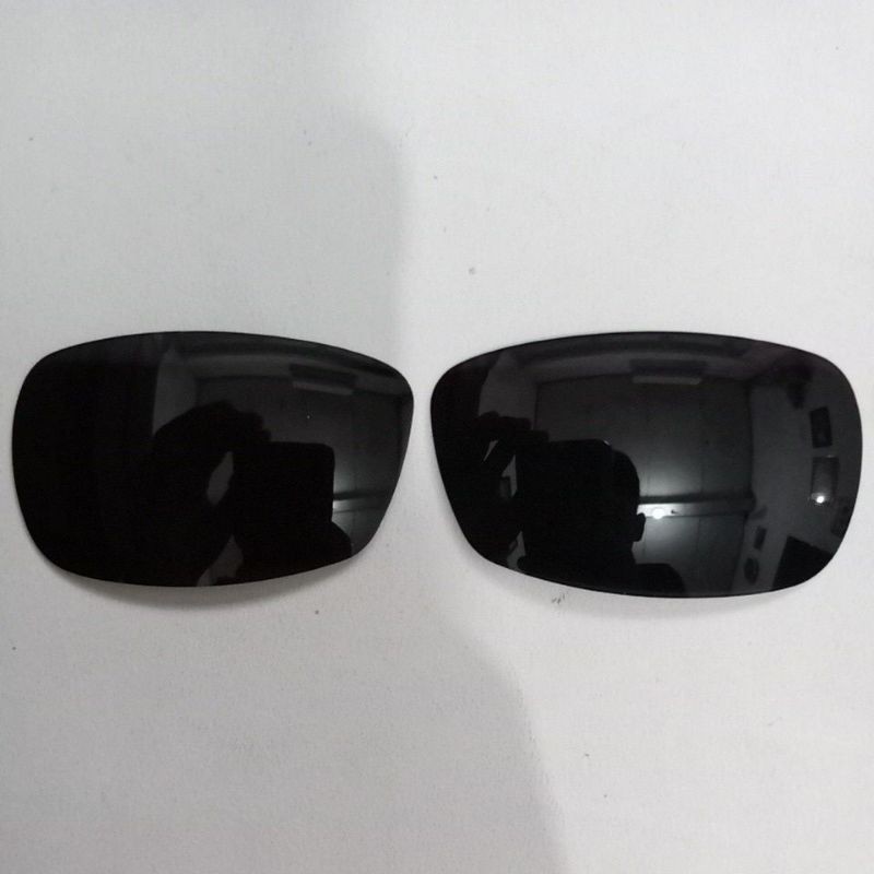 Oakley Crosshair 2.0 stealth black polarized lens