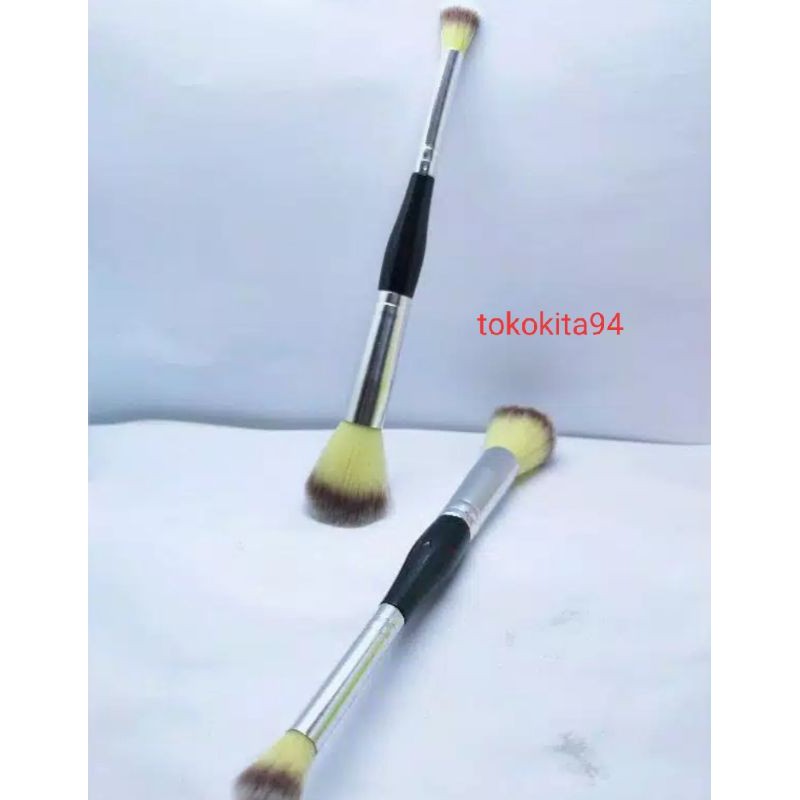 Kuas Blending Blush 2 in 1 Brush Make Up List Hitam 1 Pcs - Brush Beauty