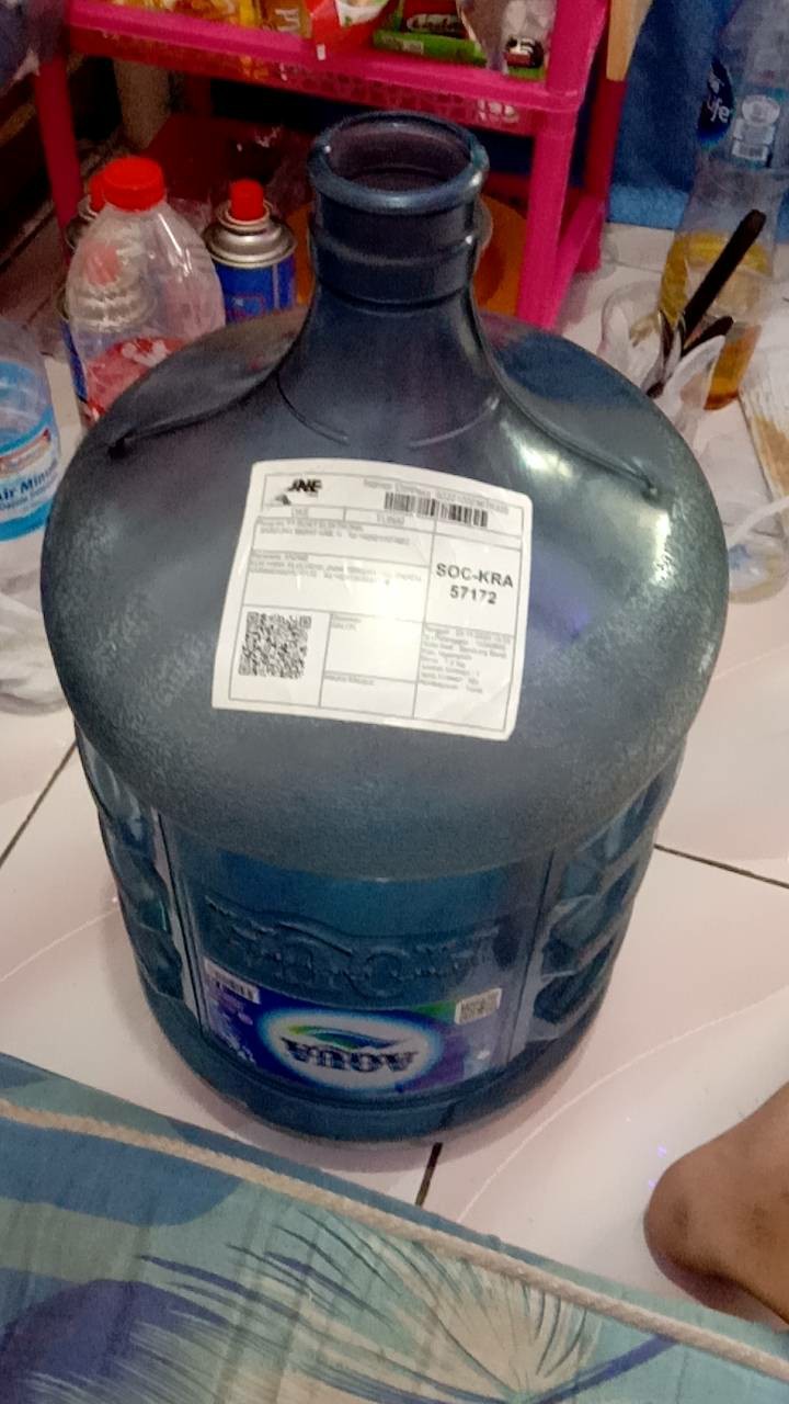 Galon Kosong Bekas Pakai ( Pilihan ) Merk Aqua