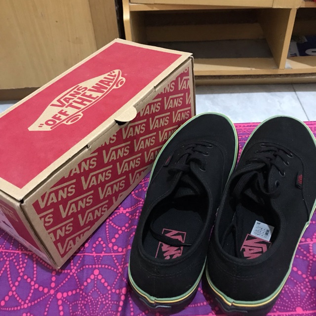 Vans ori