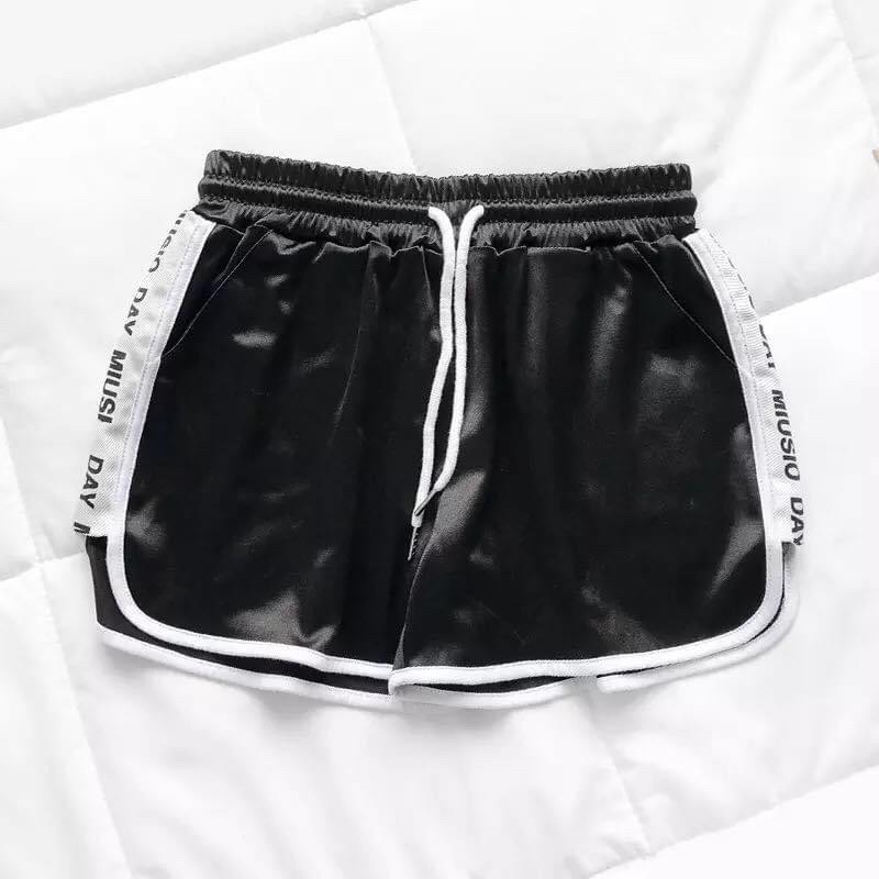 Hotpants Miusio / Miusio Pants / Hot Pants Wanita / Celana Pants Murah