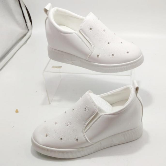 wedges putih slip on permata import TERGOKIL