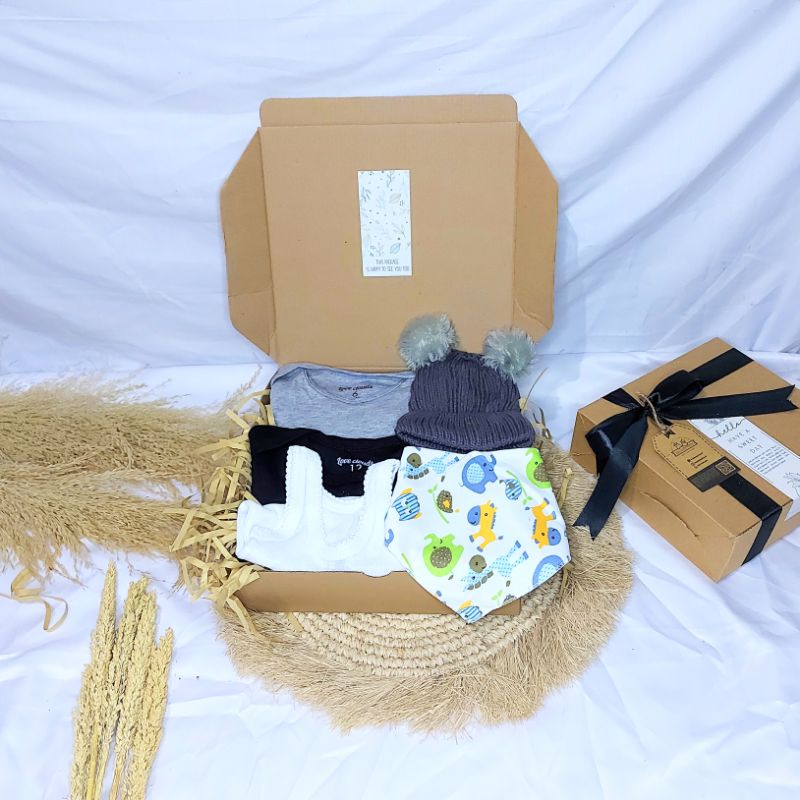 KADO BAYI | HAMPERS BAYI | JUMPER BAYI | JUMPSUIT BAYI | DRESS BAYI PEREMPUAN | BAJU BAYI LAKI LAKI | HAMPERS BAYI NEWBORN | HAMPERS BABY BOY | HAMPERS BABY GIRL | SETELAN ANAK LAKI LAKI | SETELAN ANAK PEREMPUAN | BABY GIFT | PARCEL NEWBORN | KADO LAHIRAN-2 jumper komplit 5