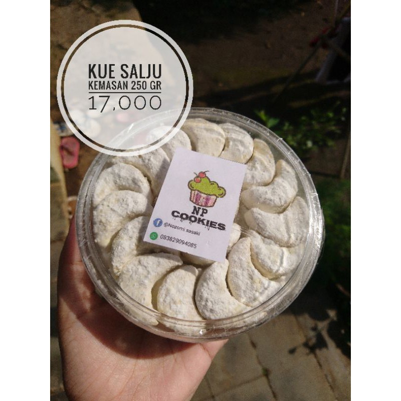 

KUE SALJU | KUE KERING | KUE LEBARAN | KUE KERING LEBARAN