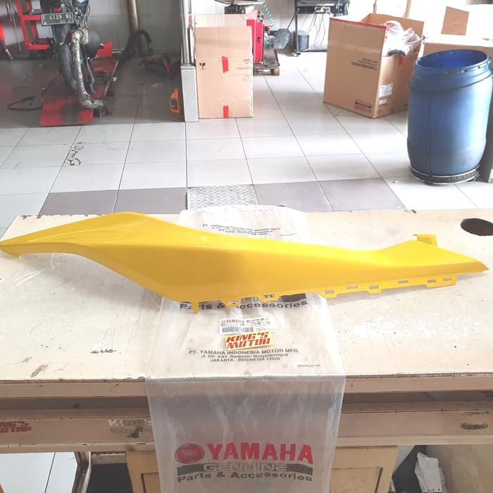 COVER BODY AEROX KUNING (B65-P1) ASLI YAMAHA